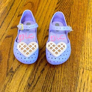 Purple mini Melissa Mary Jane shoes with heart